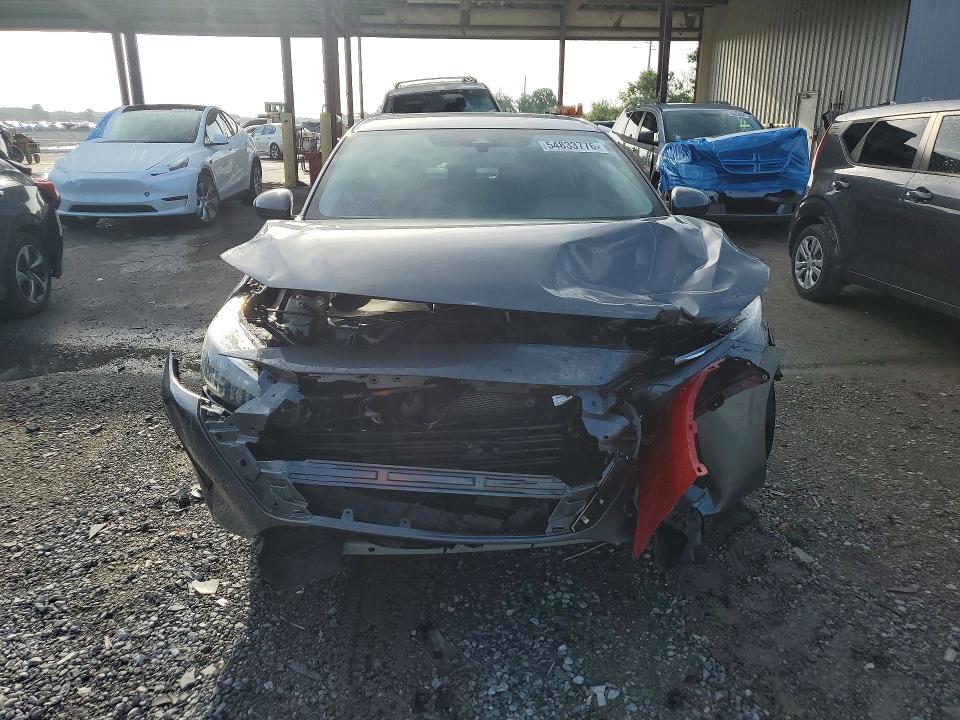 Photo 5 from auction – 2024 NISSAN SENTRA with VIN 3N1AB8BV9RY361562