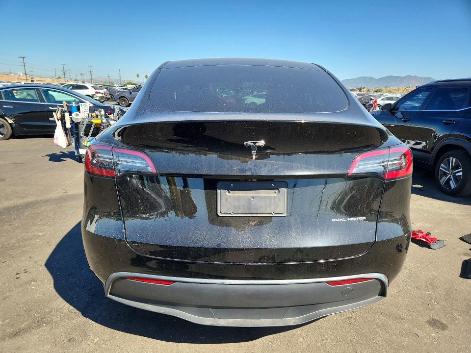 Photo 6 from auction – 2023 TESLA MODEL Y with VIN 7SAYGDEE0PA061595
