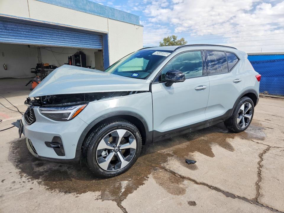 Photo 1 from auction – 2026 VOLVO XC40 with VIN YV4L12UC1T2740625