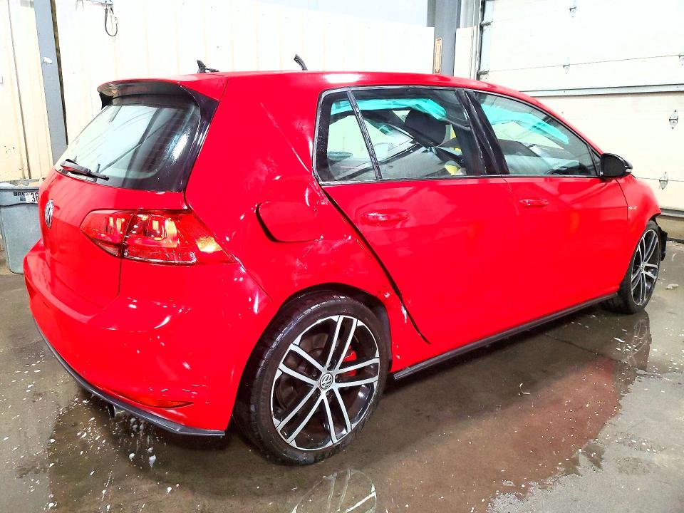 Photo 3 from auction – 2017 VOLKSWAGEN GTI with VIN 3VW447AU8HM005369