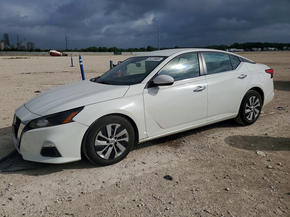 NISSAN ALTIMA 2022 with VIN 1N4BL4BVXNN335377 - Photo from auction