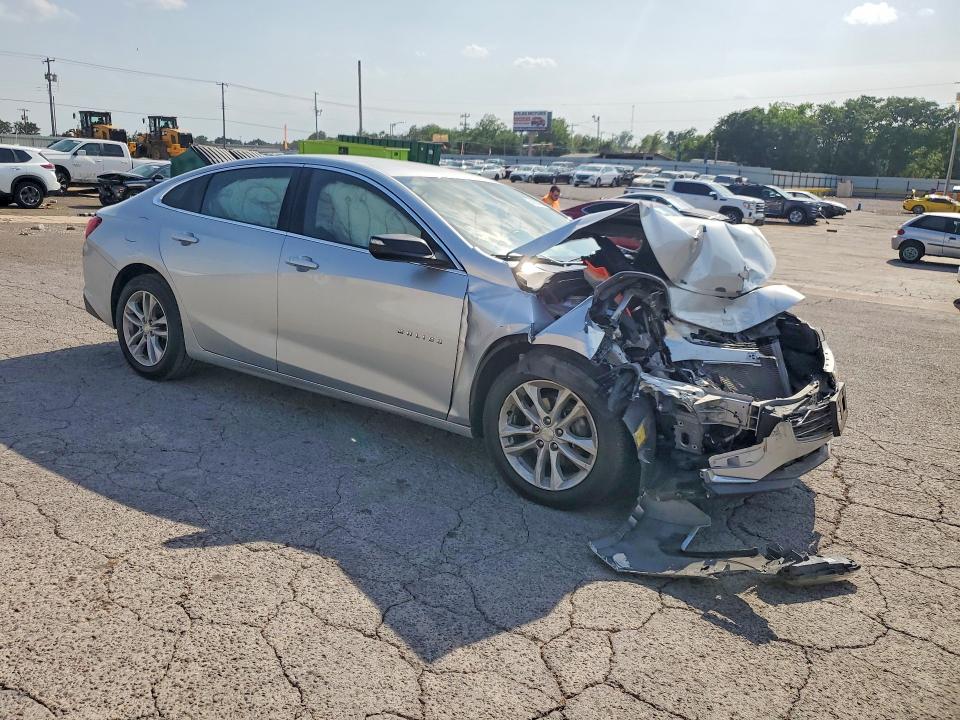 Photo 4 from auction – 2016 CHEVROLET MALIBU with VIN 1G1ZE5ST7GF319330