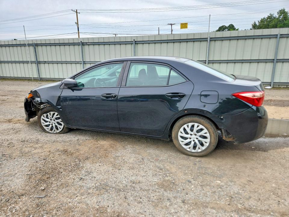 Foto 2 de la subasta – 2018 TOYOTA COROLLA con VIN 5YFBURHE4JP814760
