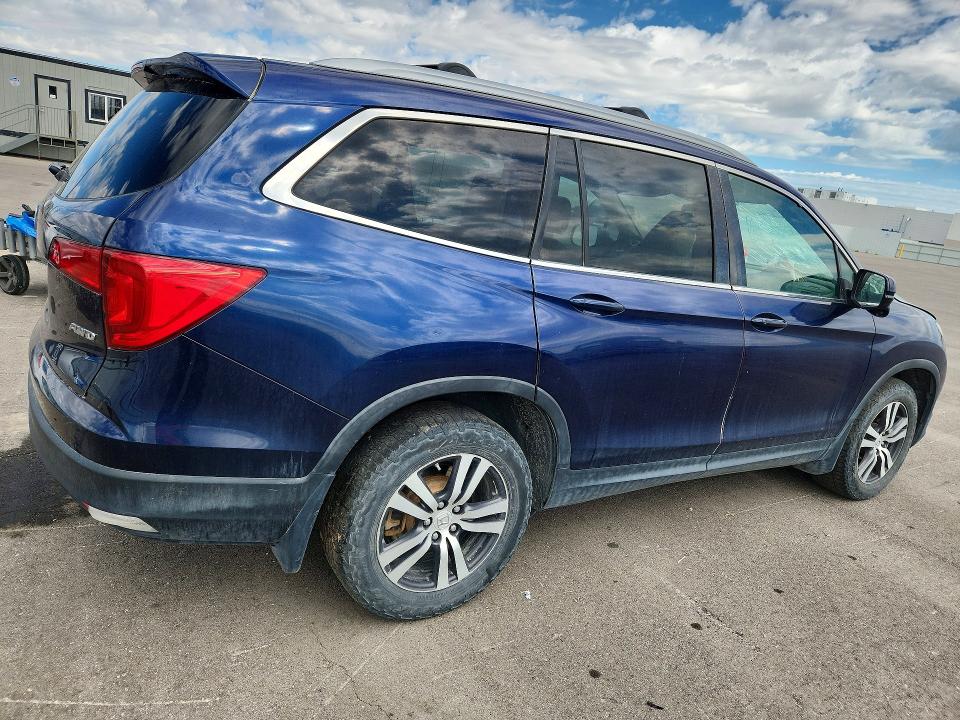 Photo 3 from auction – 2017 HONDA PILOT with VIN 5FNYF6H51HB100951