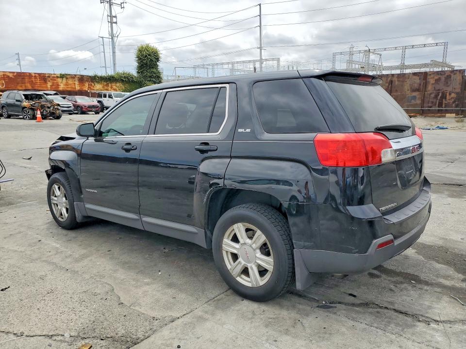 Photo 2 from auction – 2015 GMC TERRAIN with VIN 2GKALMEK2F6425852