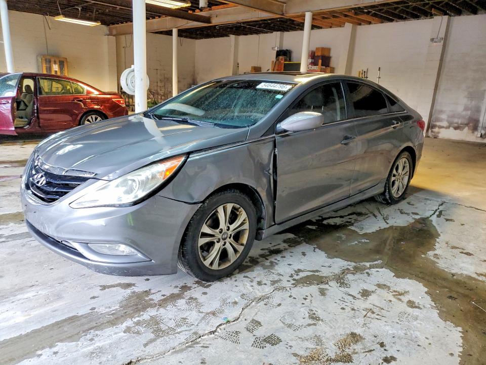 HYUNDAI SONATA 2013 with VIN 5NPEC4AC9DH677036 - Photo from auction