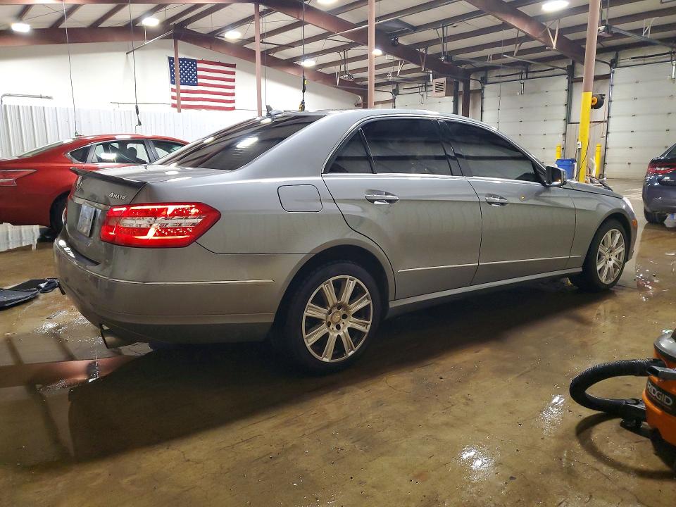 Снимка 3 от търг – 2013 MERCEDES-BENZ E с VIN WDDHF8JB6DA739248