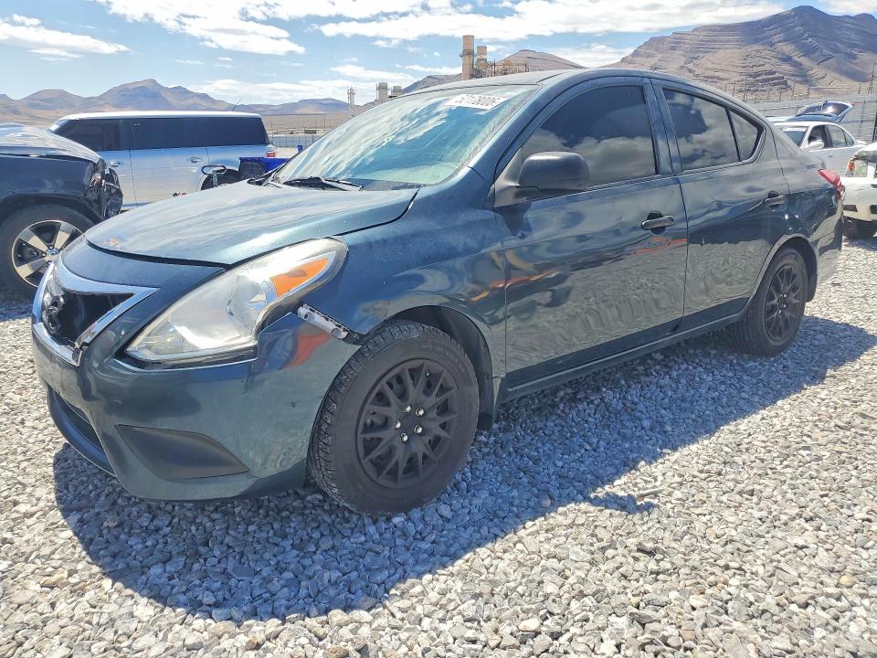 NISSAN VERSA 2015 with VIN 3N1CN7AP4FL943462 - Photo from auction
