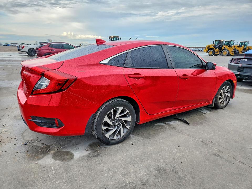 Photo 3 from auction – 2017 HONDA CIVIC with VIN 2HGFC2F77HH544568