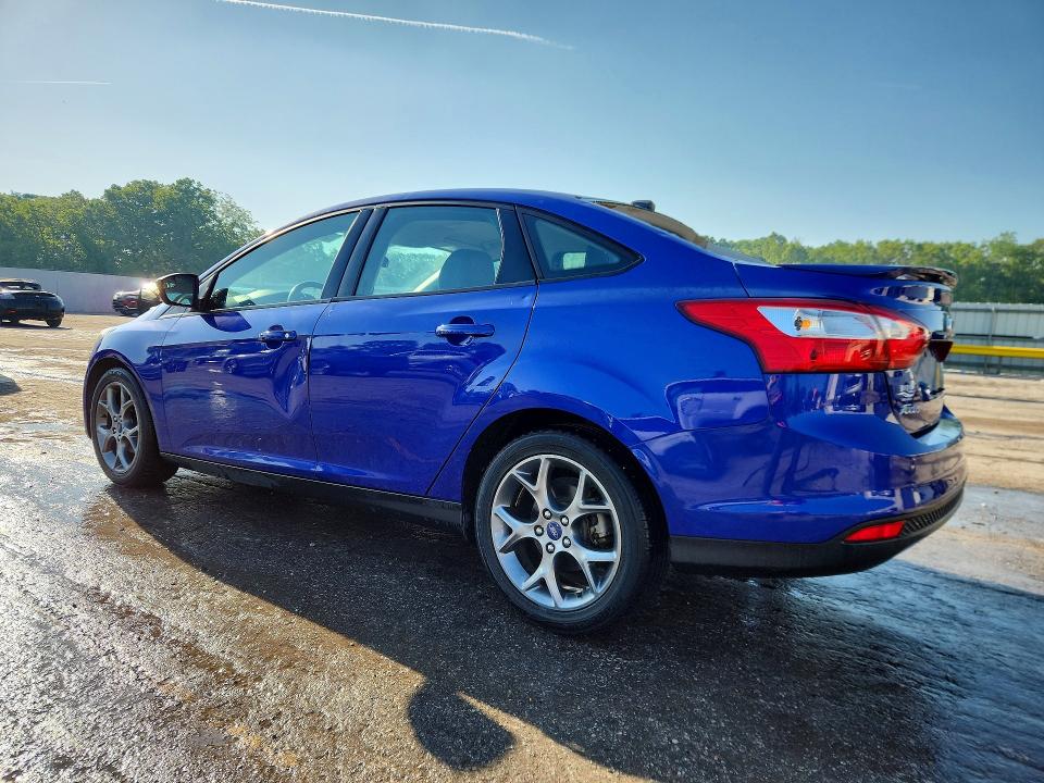 Photo 2 from auction – 2013 FORD FOCUS with VIN 1FADP3F24DL345307
