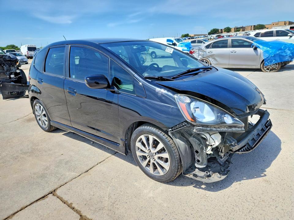 Photo 4 from auction – 2013 HONDA FIT with VIN JHMGE8H54DC060638