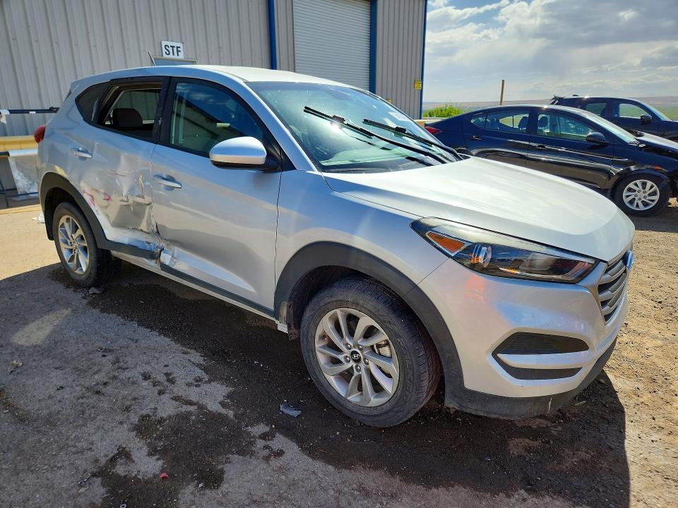 Photo 4 from auction – 2017 HYUNDAI TUCSON with VIN KM8J23A40HU407429