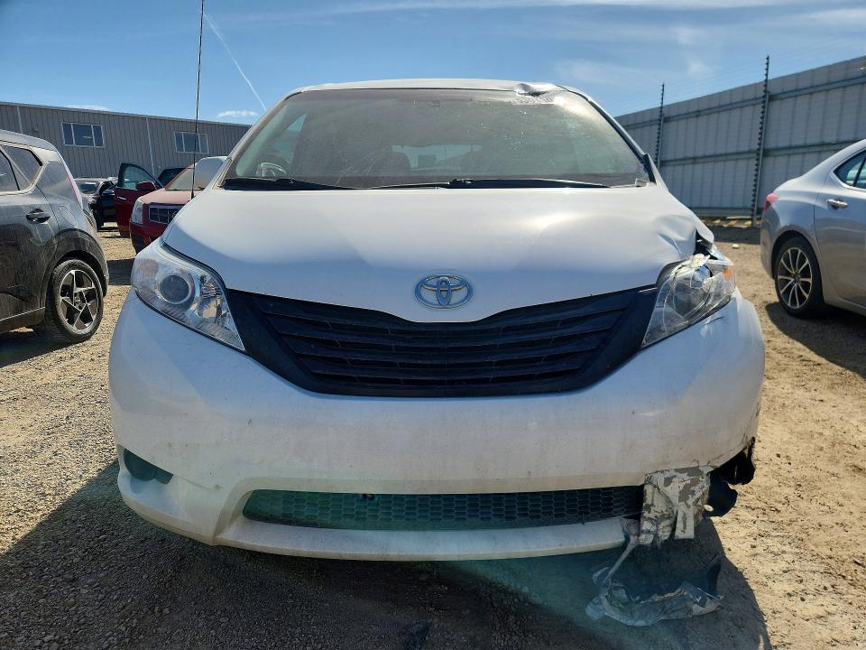 Photo 5 from auction – 2013 TOYOTA SIENNA with VIN 5TDZK3DC8DS391912