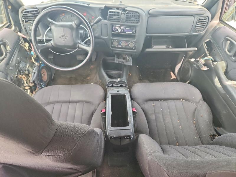 Photo 8 from auction – 2003 CHEVROLET BLAZER with VIN 1GNCS13X43K172621