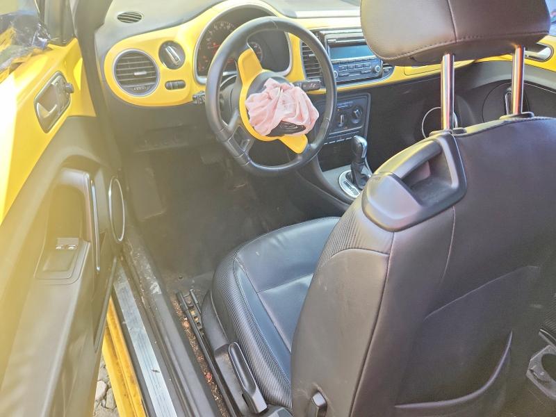 Photo 8 from auction – 2012 VOLKSWAGEN BEETLE with VIN 3VWJX7AT6CM615202
