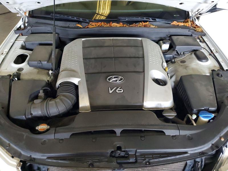 Photo 11 from auction – 2010 HYUNDAI GENESIS with VIN KMHGC4DE1AU074441