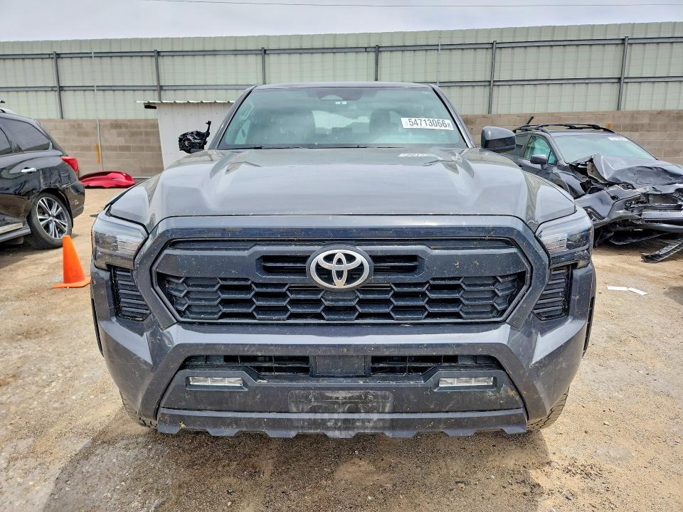 Photo 5 from auction – 2025 TOYOTA TACOMA with VIN 3TMLB5JN1SM124485