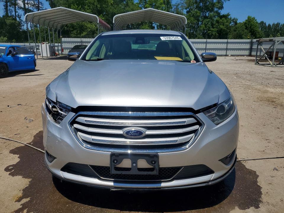 Photo 5 from auction – 2015 FORD TAURUS with VIN 1FAHP2F87FG103204