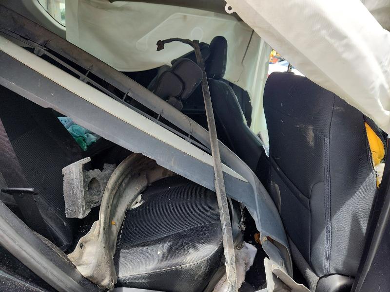 Photo 10 from auction – 2015 TOYOTA RAV4 with VIN 2T3WFREV6FW182423