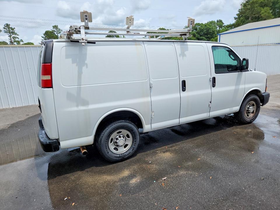 Photo 3 from auction – 2016 CHEVROLET EXPRESS G2500 with VIN 1GCWGAFFXG1280862