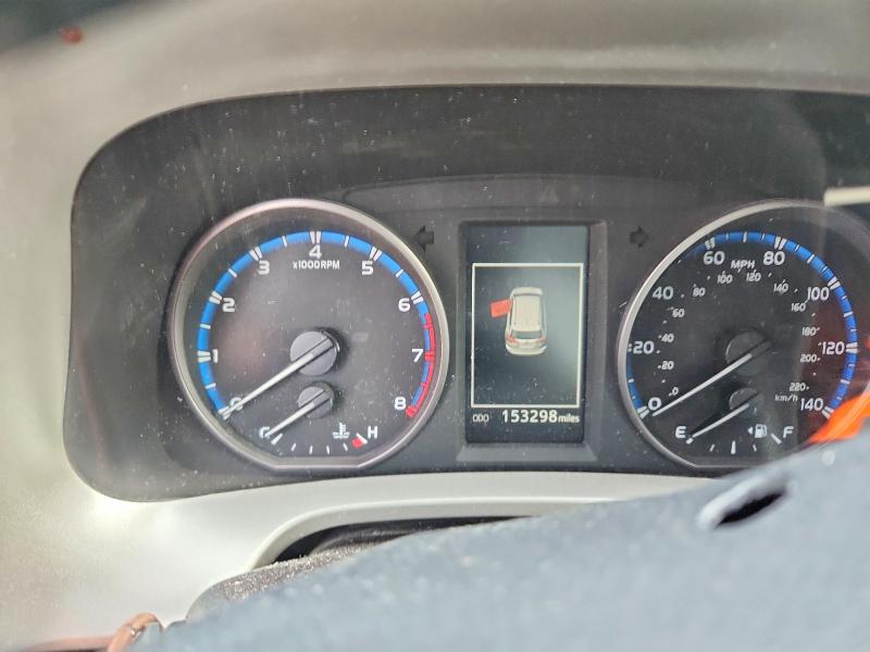 Photo 9 from auction – 2017 TOYOTA RAV4 with VIN 2T3RFREVXHW647205