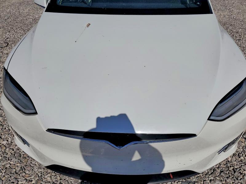 Photo 11 from auction – 2018 TESLA MODEL X with VIN 5YJXCBE26JF090415