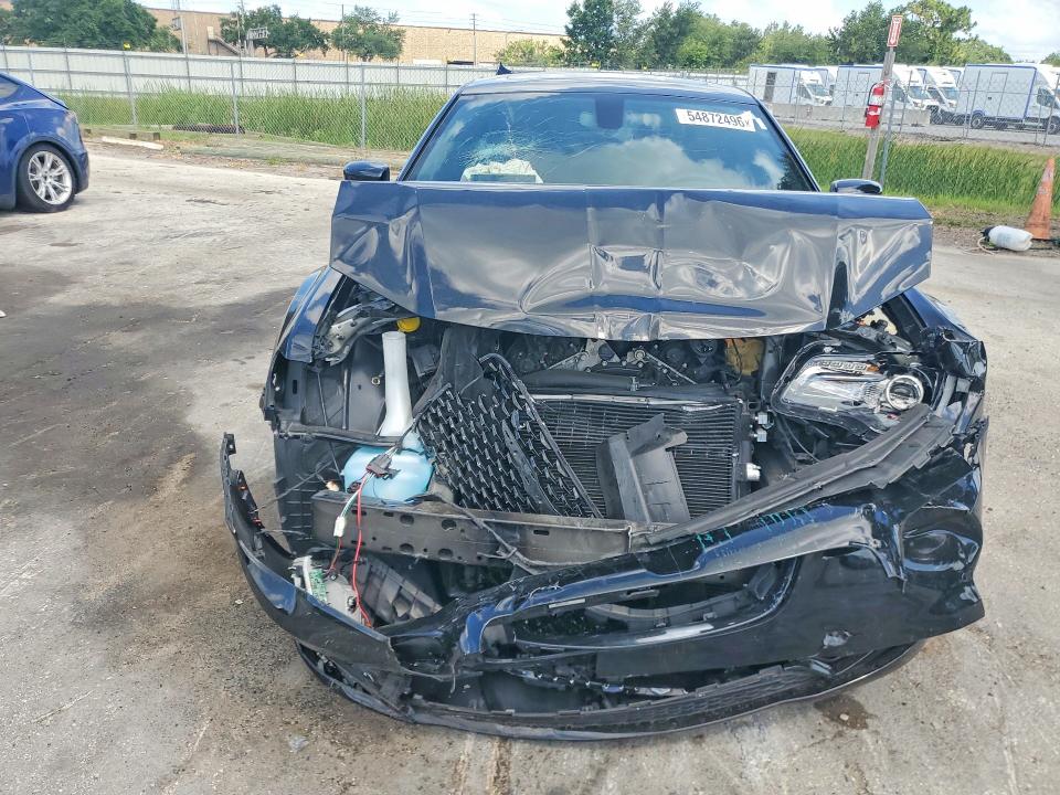 Photo 5 from auction – 2023 CHRYSLER 300 with VIN 2C3CCABG6PH647002
