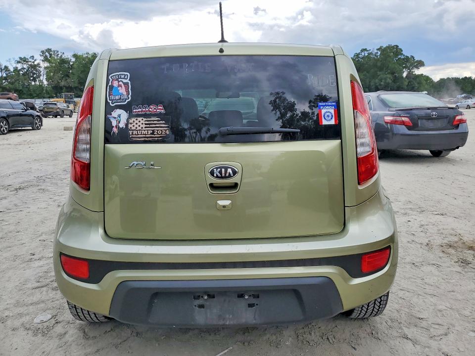 Photo 6 from auction – 2013 KIA SOUL with VIN KNDJT2A62D7592153