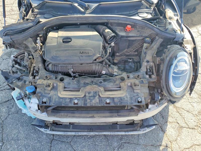 Photo 11 from auction – 2021 MINI COOPER with VIN WMWLV7C01M2P38867
