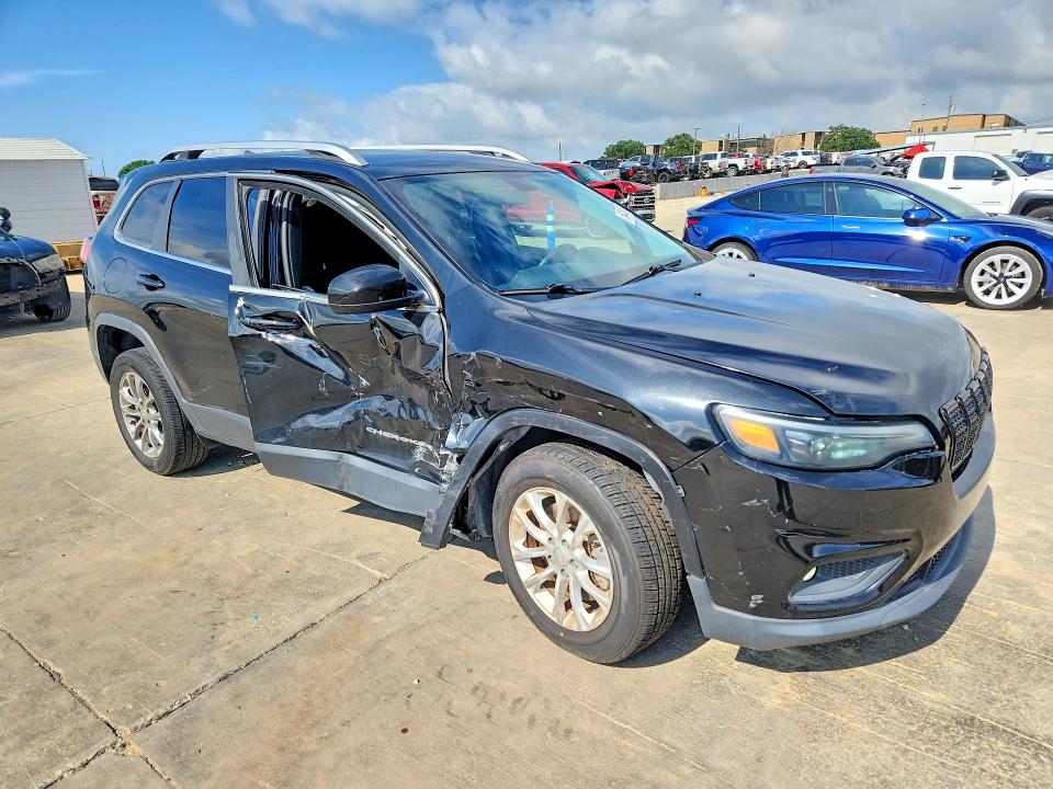 Photo 4 from auction – 2019 JEEP CHEROKEE with VIN 1C4PJLCB9KD109949