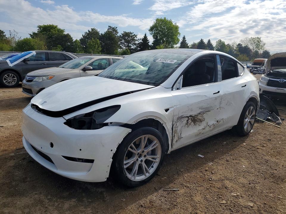 TESLA MODEL Y 2021 مع رقم تعريف المركبة 5YJYGDEEXMF296095 - صورة من المزاد