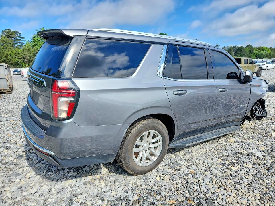 Photo 3 from auction – 2022 CHEVROLET TAHOE with VIN 1GNSCMKD1NR327346