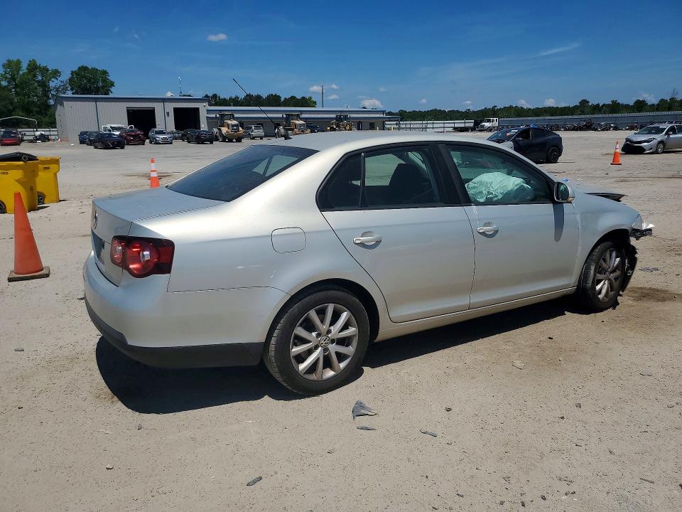 Photo 3 from auction – 2010 VOLKSWAGEN JETTA with VIN 3VWAX7AJ0AM121252