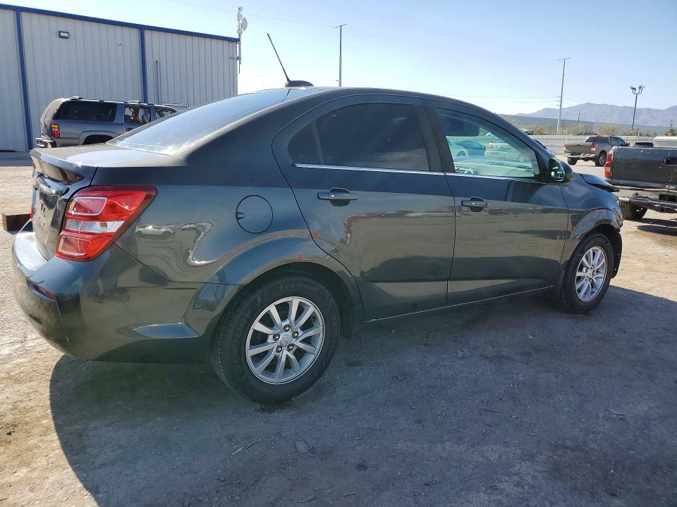 Photo 3 from auction – 2017 CHEVROLET SONIC with VIN 1G1JD5SG9H4136544