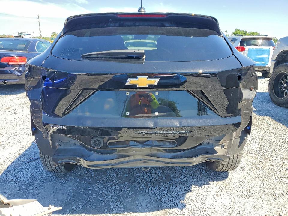 Zdjęcie 6 z aukcji – 2024 CHEVROLET TRAX z VIN KL77LFE20RC116357