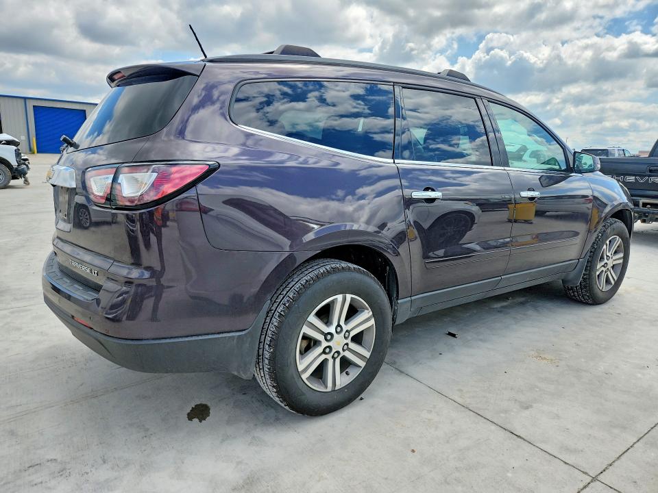 Photo 3 from auction – 2015 CHEVROLET TRAVERSE with VIN 1GNKRHKDXFJ124896