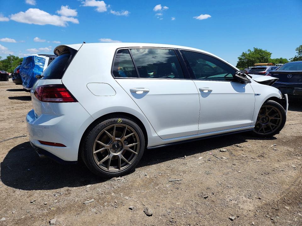 Photo 3 from auction – 2019 VOLKSWAGEN GOLF R with VIN WVWVA7AU4KW208377