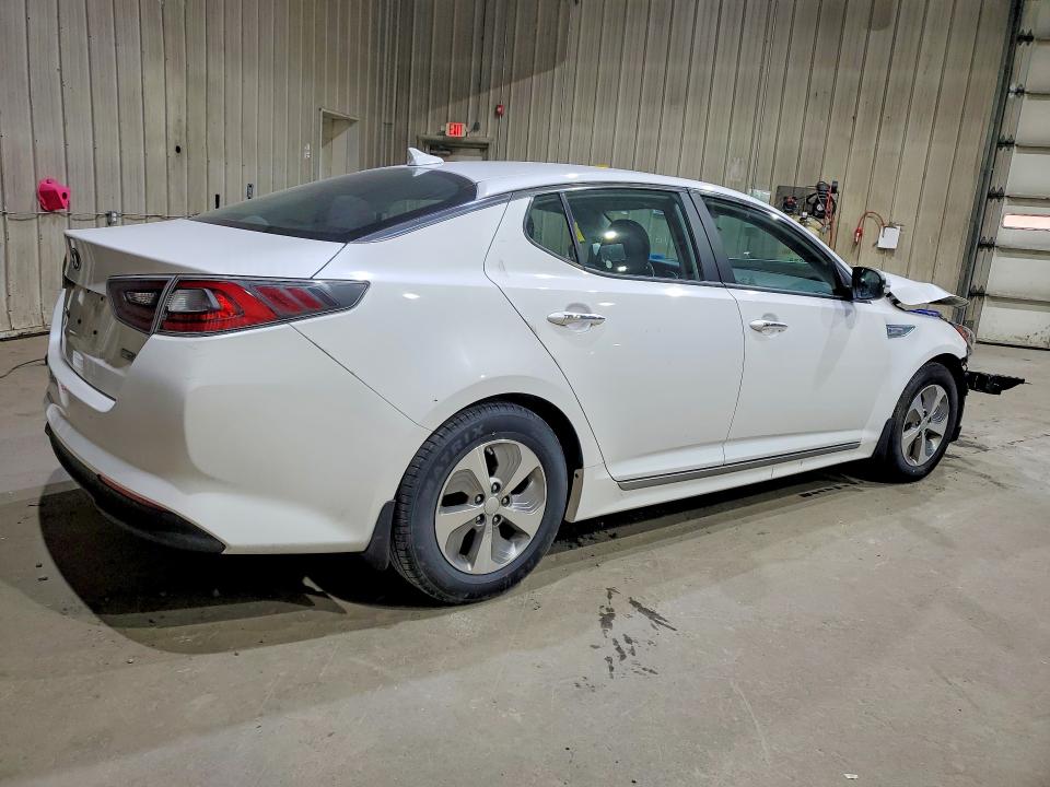 Photo 3 from auction – 2016 KIA OPTIMA with VIN KNAGM4AD2G5094615