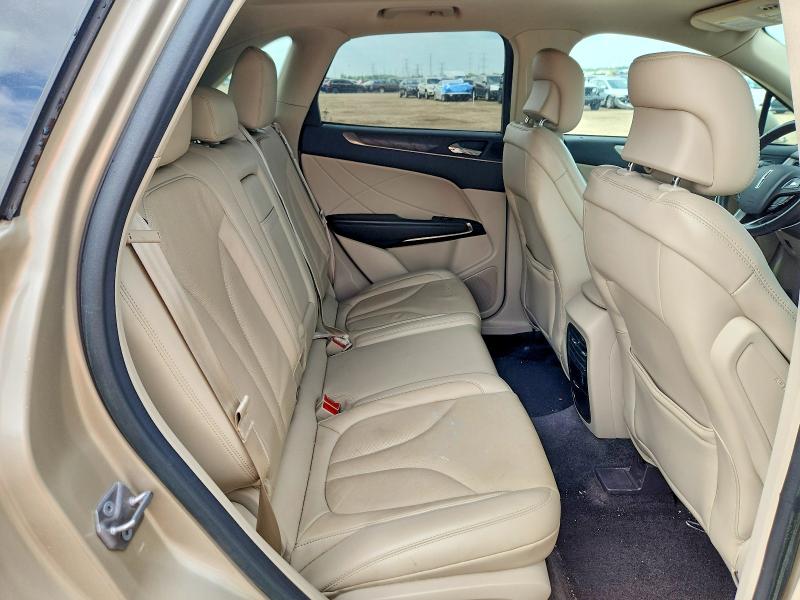 Photo 10 from auction – 2017 LINCOLN MKC with VIN 5LMCJ3C93HUL28550
