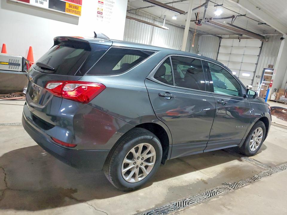 Photo 3 from auction – 2019 CHEVROLET EQUINOX with VIN 3GNAXHEV6KS651476