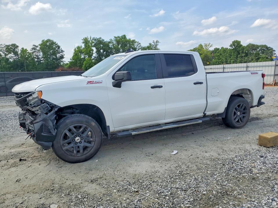 CHEVROLET SILVERADO 2019 with VIN 1GCPYFEDXKZ377682 - Photo from auction