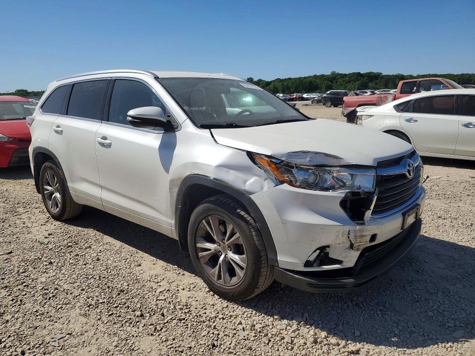 Foto 4 de la subasta – 2014 TOYOTA HIGHLANDER con VIN 5TDJKRFH9ES030084