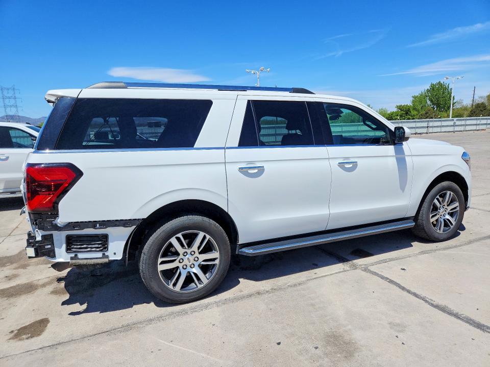 Zdjęcie 3 z aukcji – 2023 FORD EXPEDITION z VIN 1FMJK2A89PEA28547