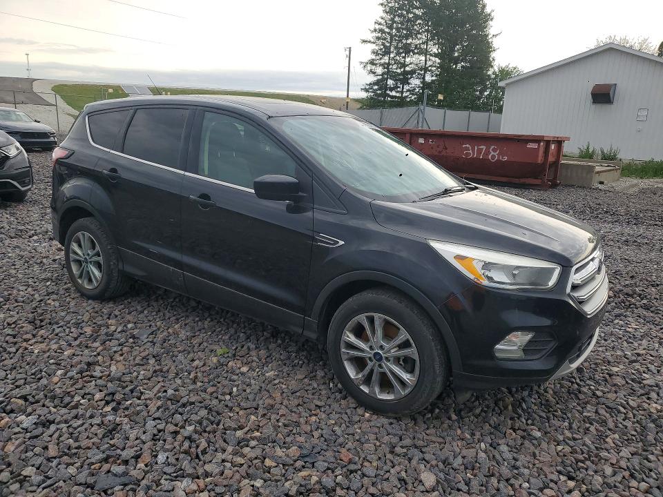 Photo 4 from auction – 2017 FORD ESCAPE with VIN 1FMCU0G99HUB04346