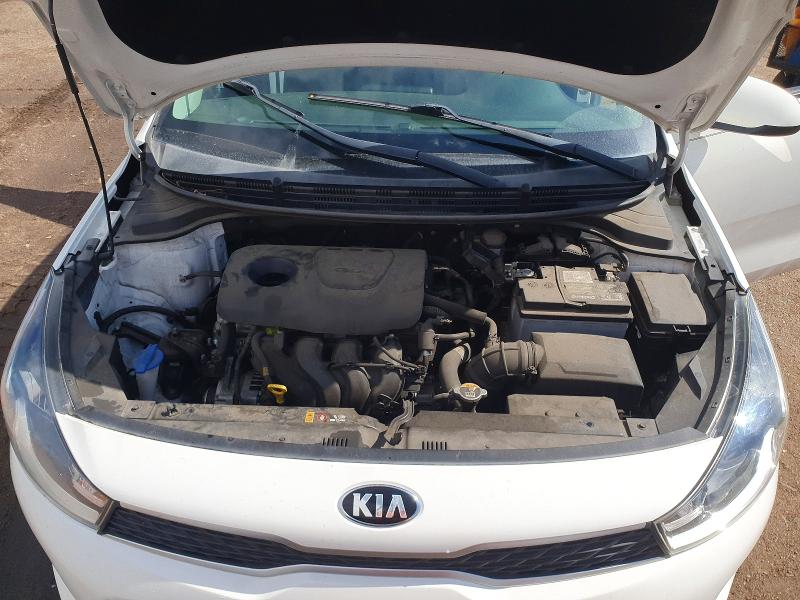 Photo 11 from auction – 2018 KIA RIO with VIN 3KPA24AB0JE103966