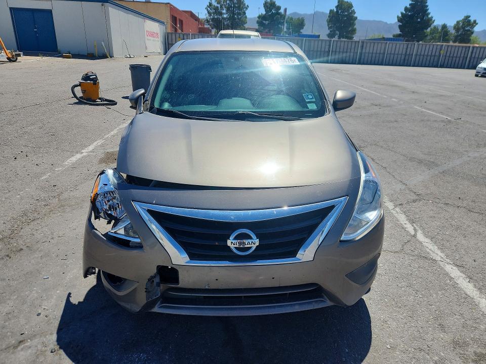 Photo 5 from auction – 2017 NISSAN VERSA with VIN 3N1CN7AP1HL803727