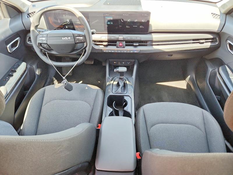Photo 8 from auction – 2025 KIA K4 with VIN 3KPFT4DE1SE071846