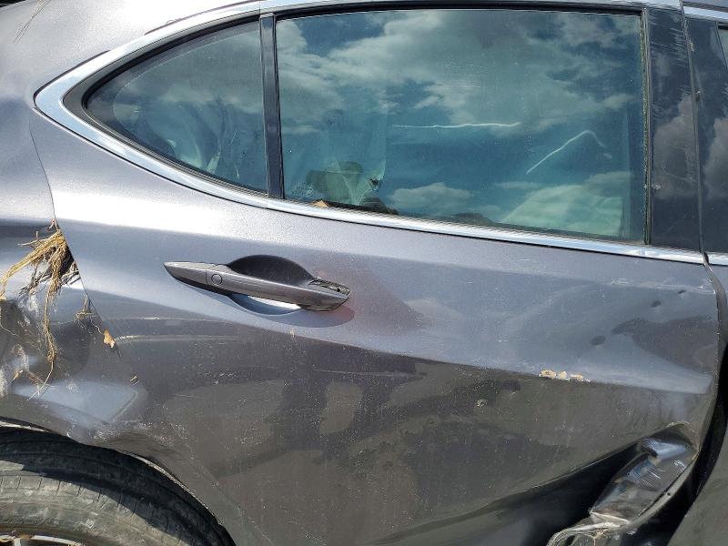 Photo 10 from auction – 2018 ACURA TLX with VIN 19UUB1F57JA010798