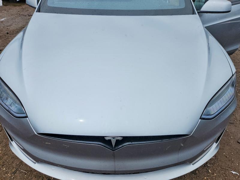 Photo 11 from auction – 2025 TESLA MODEL X with VIN 7SAXCBE50SF469862