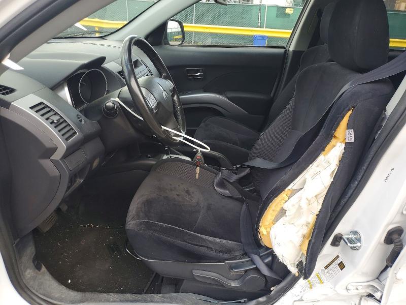 Photo 7 from auction – 2010 MITSUBISHI OUTLANDER with VIN JA4AT2AW2AZ007243